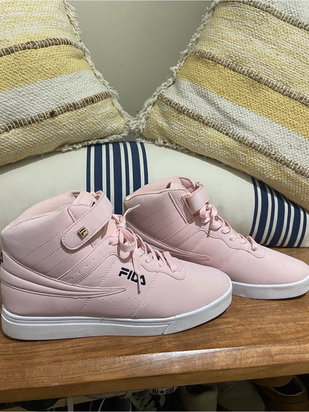 Fila Women's High-Top Sneakers in Pale Pink and White